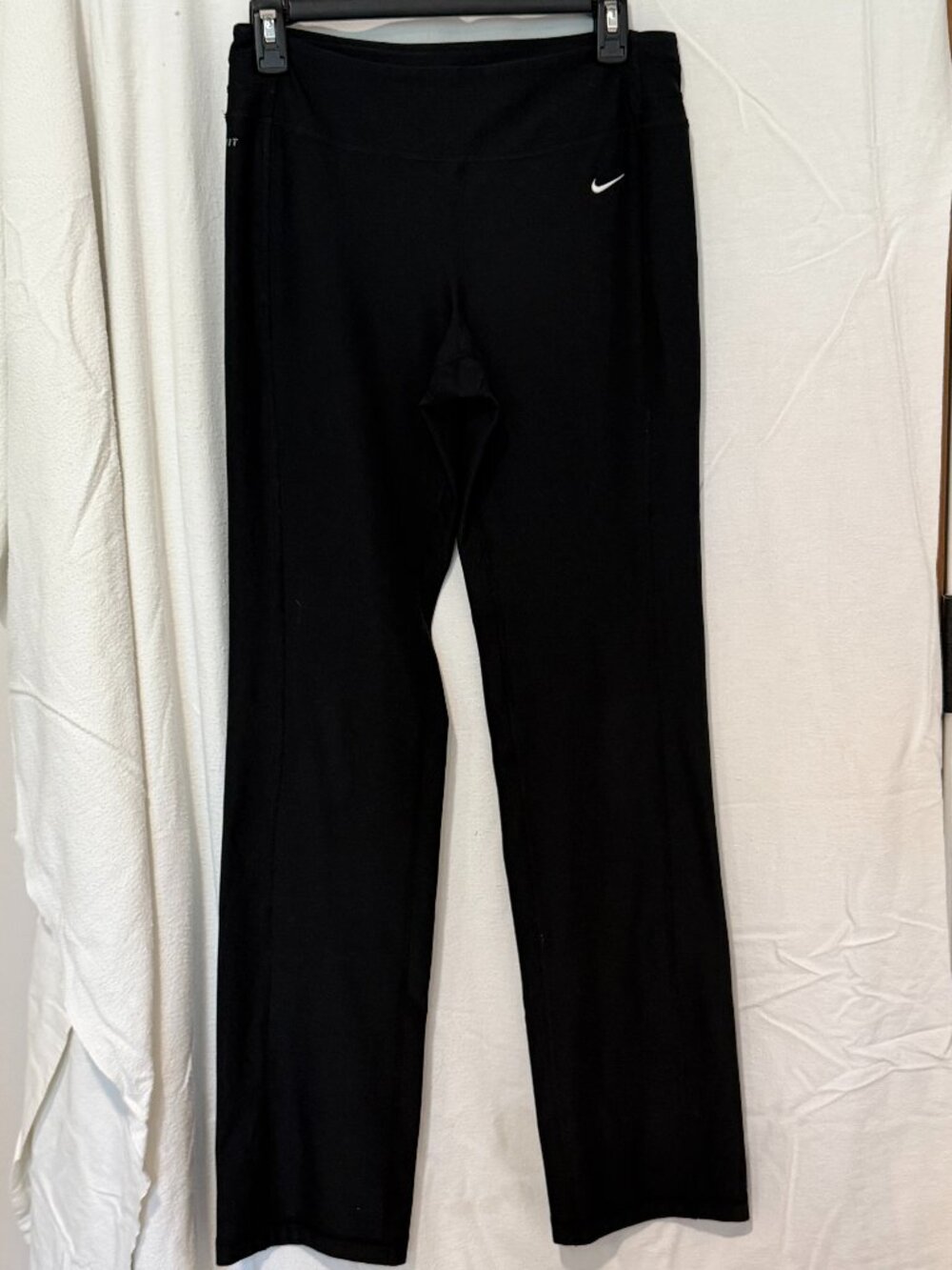 Nike Pants Womens Small Black Yoga Dri-FIT Flare Leg Athletic Gym Leggings